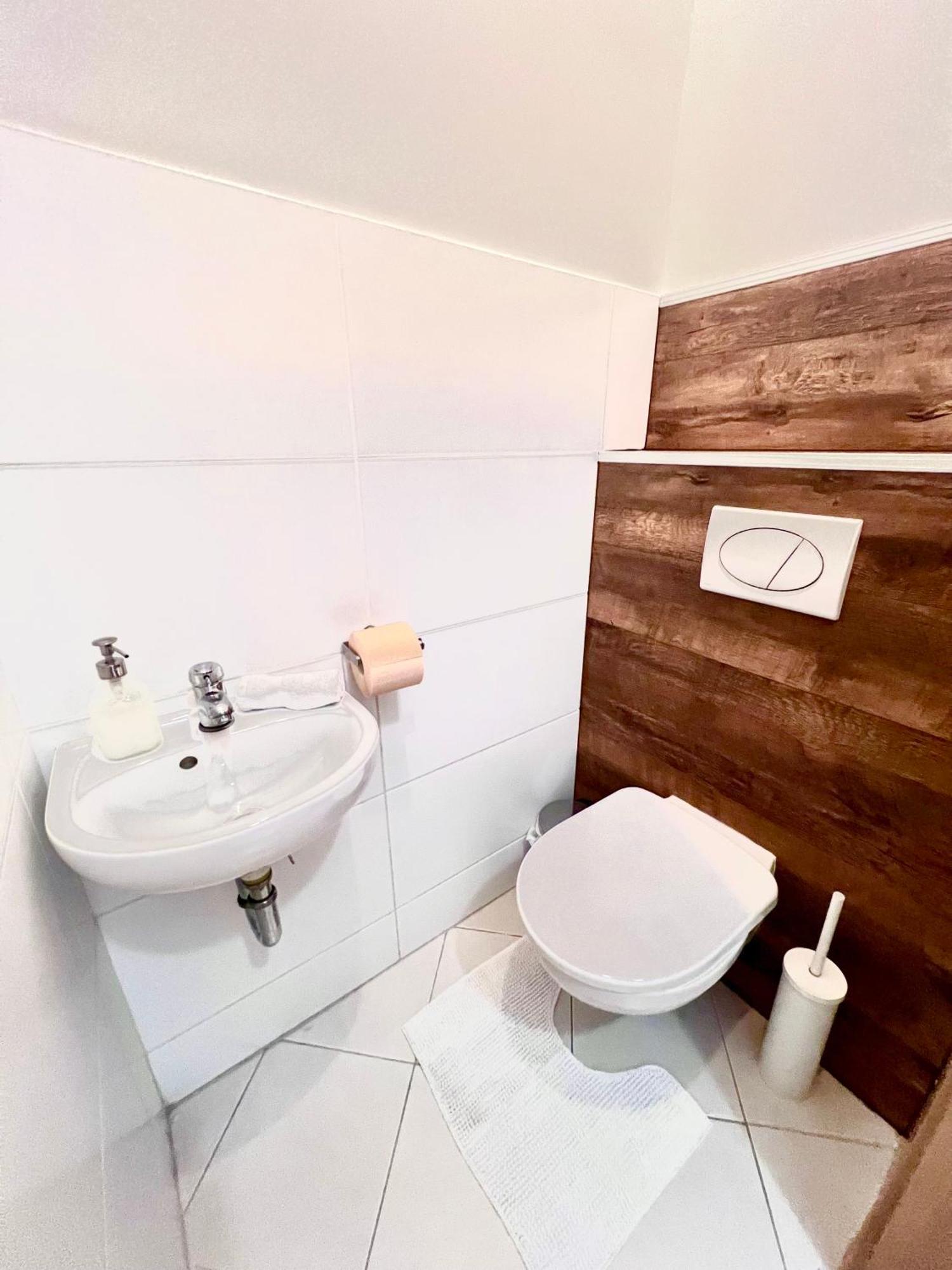 Апартаменти Great Homes *